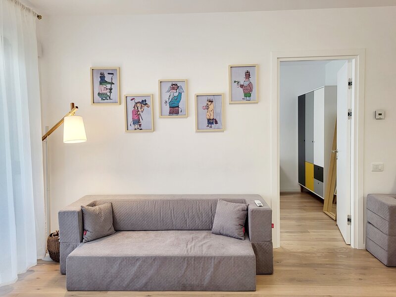 Arcadia, Piata Domenii, 2 camere lux, nou, predare imediata