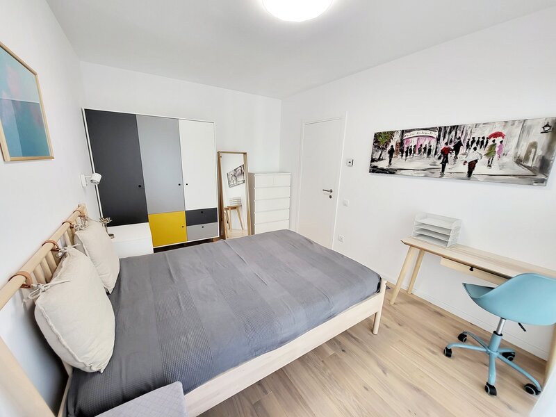 Arcadia, Piata Domenii, 2 camere lux, nou, predare imediata